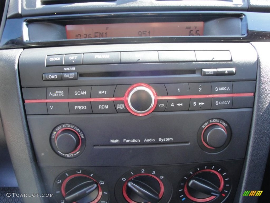 2006 Mazda MAZDA3 i Sedan Audio System Photo #62362419