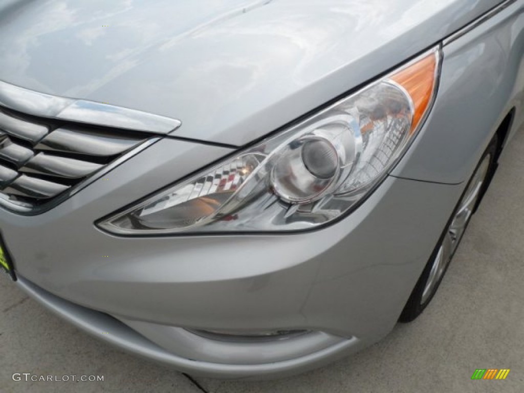 2011 Sonata SE - Radiant Silver / Gray photo #6