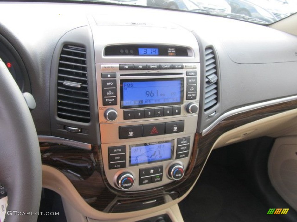 2012 Hyundai Santa Fe Limited V6 AWD Controls Photo #62363202