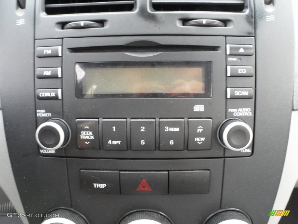 2007 Kia Spectra EX Sedan Audio System Photo #62363655