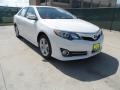 Super White - Camry SE Photo No. 1