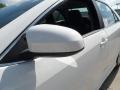 Super White - Camry SE Photo No. 12