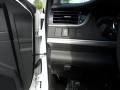 Super White - Camry SE Photo No. 34