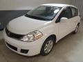 Fresh Powder White - Versa 1.8 SL Hatchback Photo No. 15