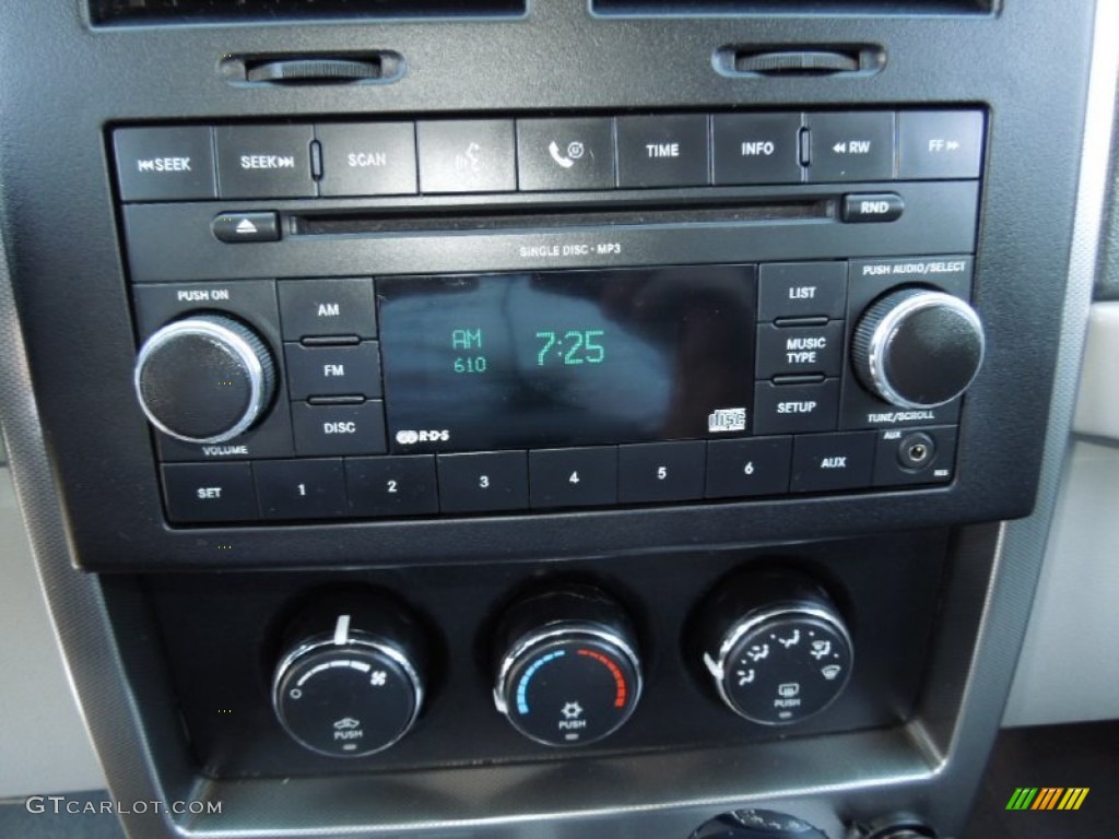 2008 Liberty Sport 4x4 - Jeep Green Metallic / Pastel Slate Gray photo #11