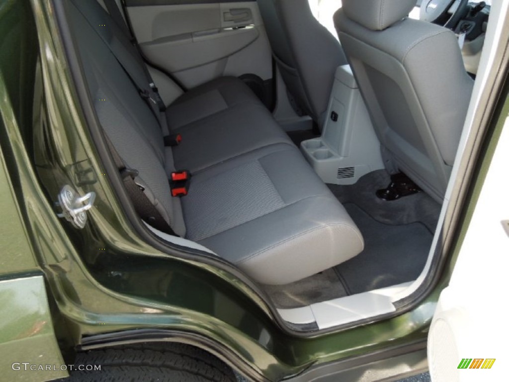 2008 Liberty Sport 4x4 - Jeep Green Metallic / Pastel Slate Gray photo #17