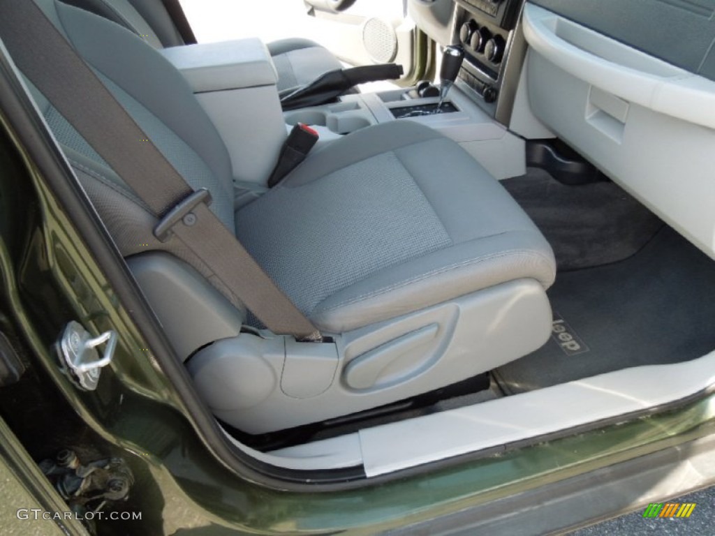 2008 Liberty Sport 4x4 - Jeep Green Metallic / Pastel Slate Gray photo #18