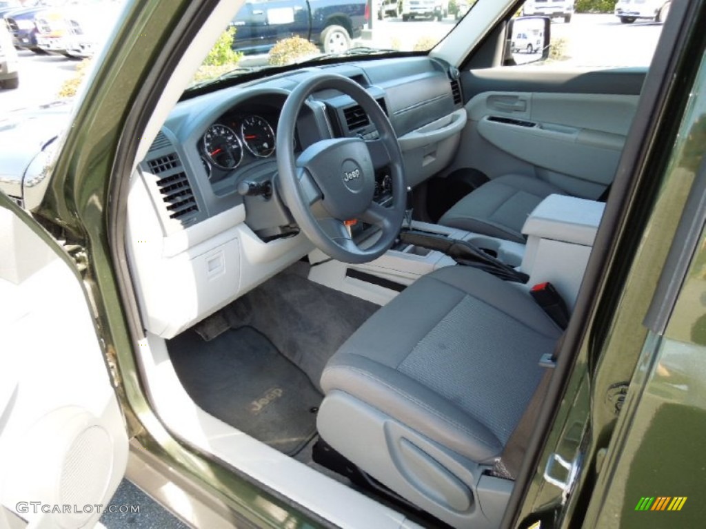 2008 Liberty Sport 4x4 - Jeep Green Metallic / Pastel Slate Gray photo #24