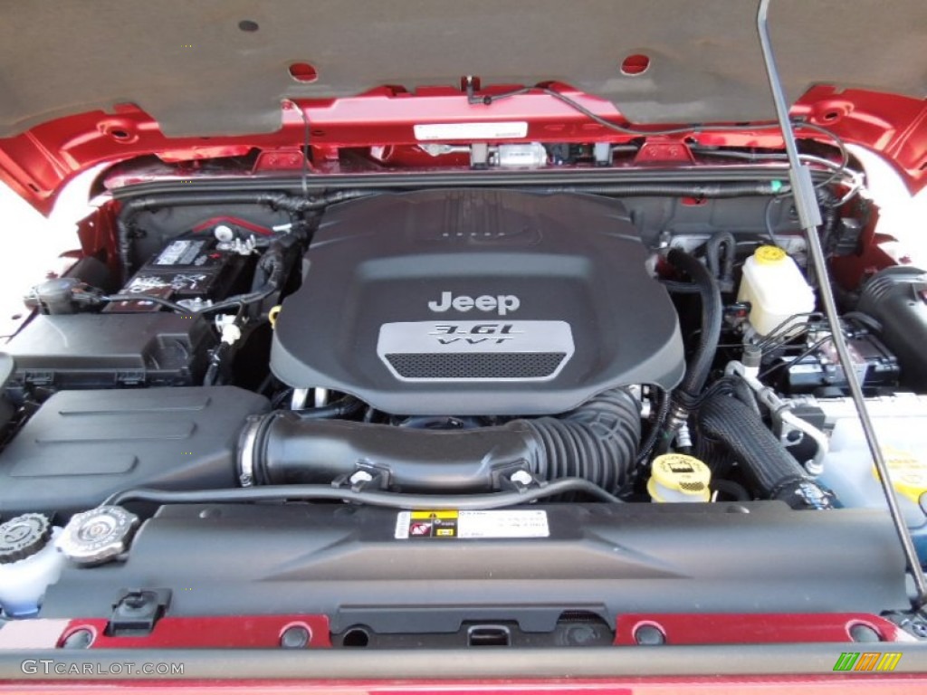 2012 Jeep Wrangler Unlimited Sahara 4x4 3.6 Liter DOHC 24-Valve VVT Pentastar V6 Engine Photo #62368080