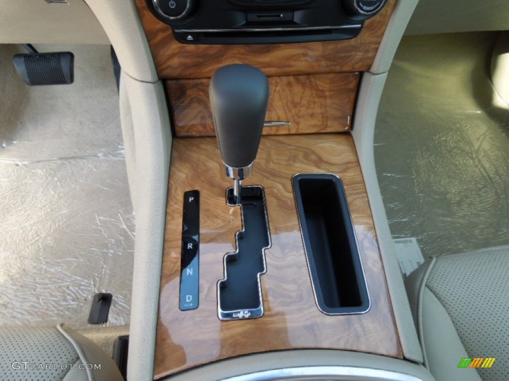 2012 Chrysler 300 C 5 Speed AutoStick Automatic Transmission Photo #62368200