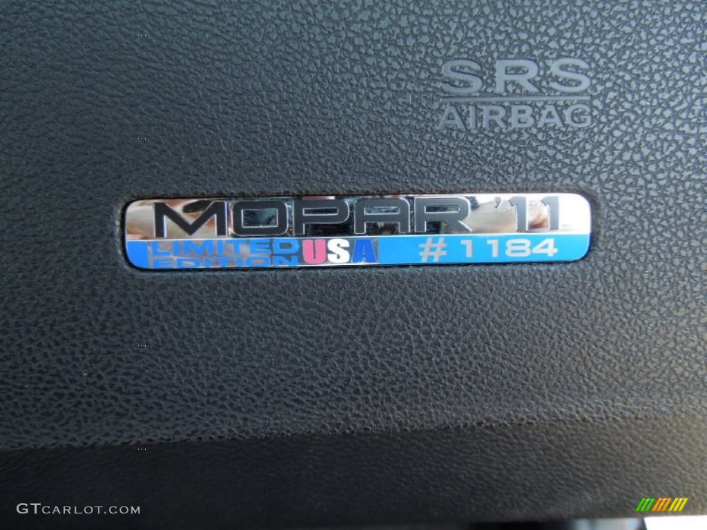 2011 Dodge Charger R/T Mopar '11 Marks and Logos Photo #62369142