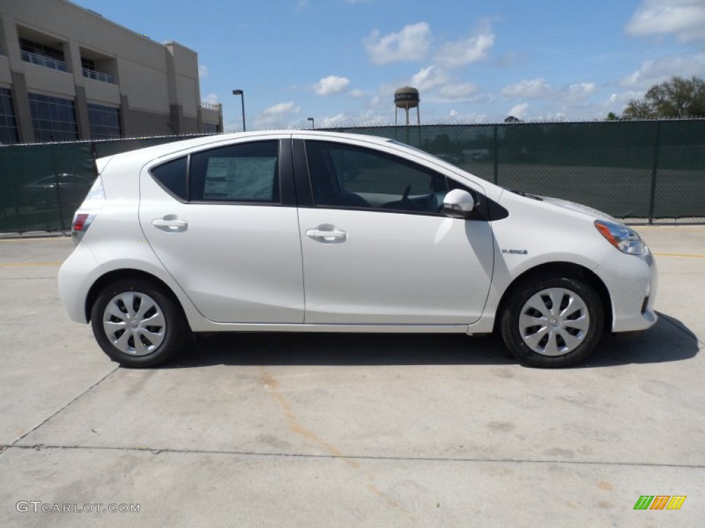 Moonglow 2012 Toyota Prius c Hybrid Three Exterior Photo #62369646