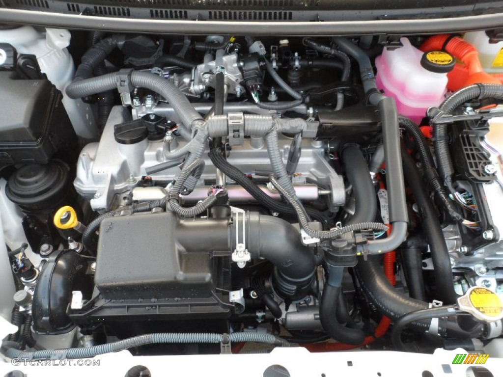 2012 Toyota Prius c Hybrid Three 1.5 Liter DOHC 16-Valve VVT-i 4 Cylinder Gasoline/Electric Hybrid Engine Photo #62369733
