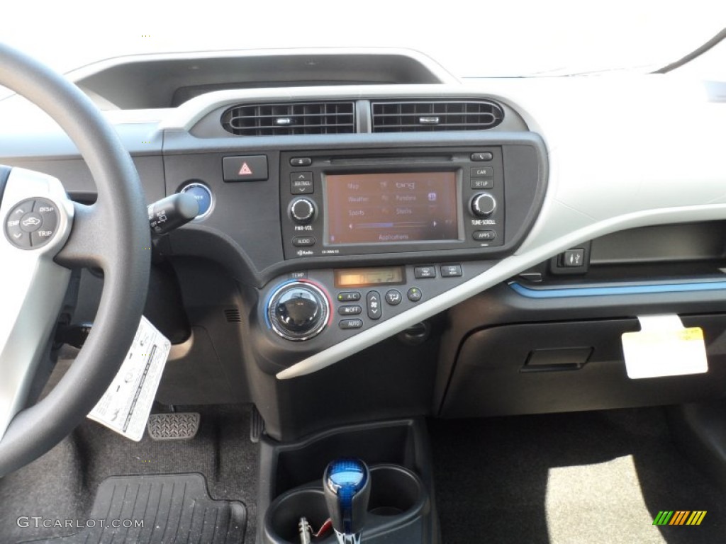 2012 Toyota Prius c Hybrid Three Controls Photo #62369790