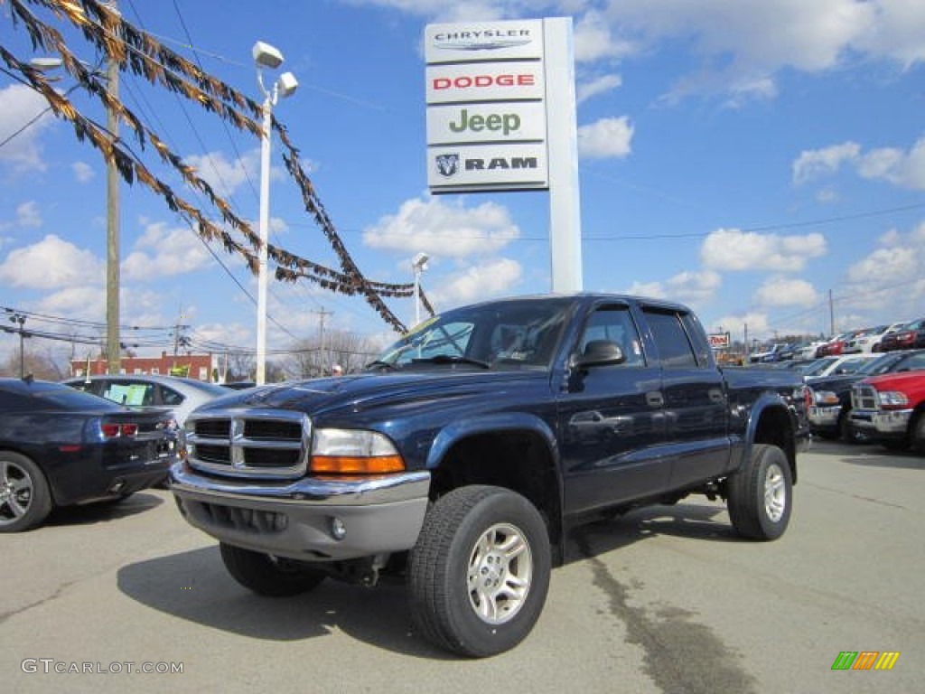 2004 Dakota SLT Quad Cab 4x4 - Patriot Blue Pearl / Dark Slate Gray photo #1