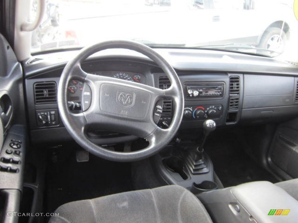2004 Dodge Dakota SLT Quad Cab 4x4 Dark Slate Gray Dashboard Photo #62372412