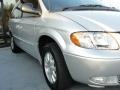 Bright Silver Metallic - Town & Country LXi Photo No. 5