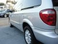 Bright Silver Metallic - Town & Country LXi Photo No. 7