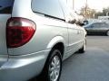 Bright Silver Metallic - Town & Country LXi Photo No. 8