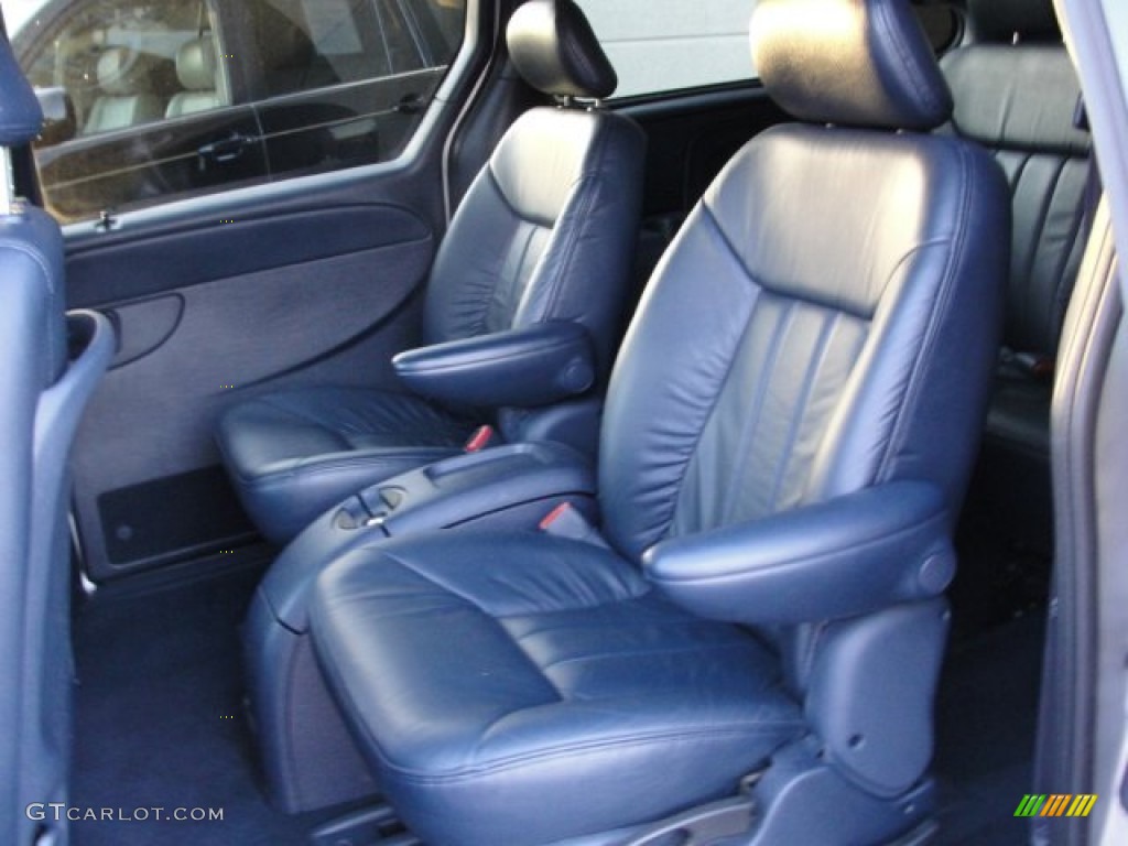 Navy Blue Interior 2001 Chrysler Town & Country LXi Photo #62373522