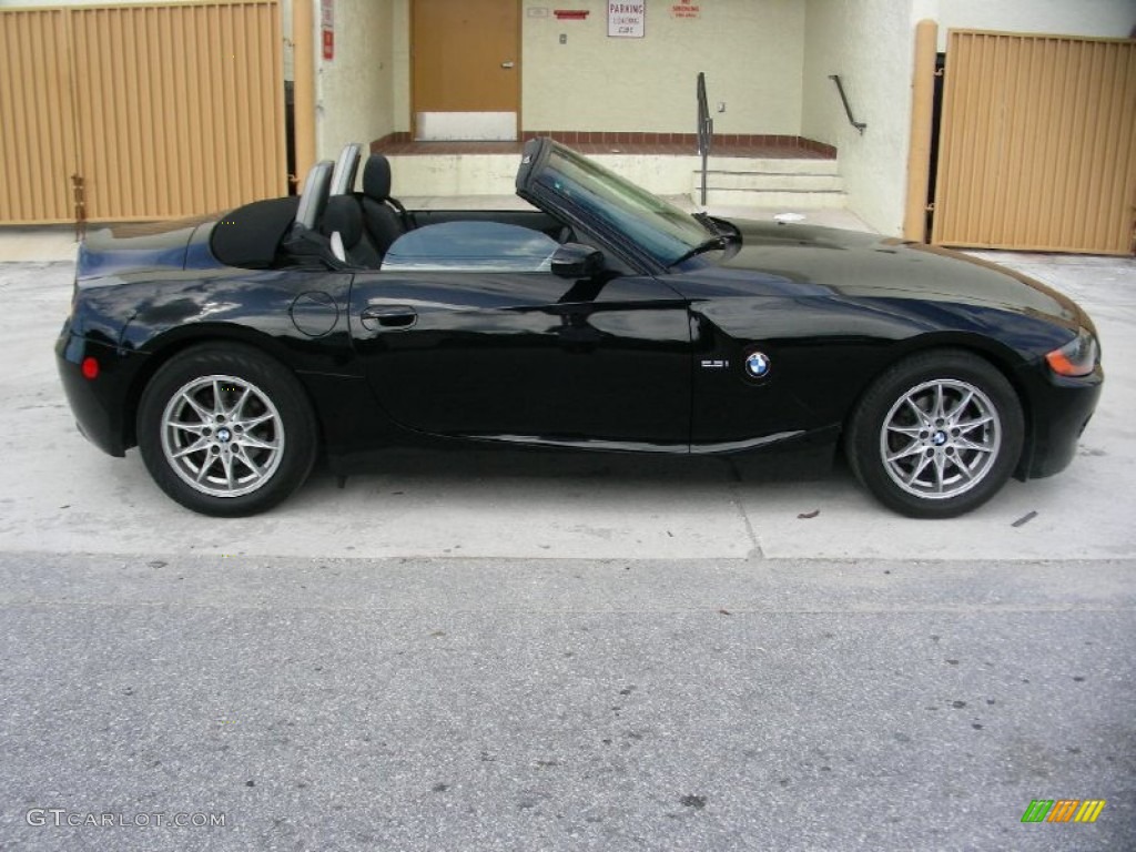 2003 Z4 2.5i Roadster - Black Sapphire Metallic / Black photo #9