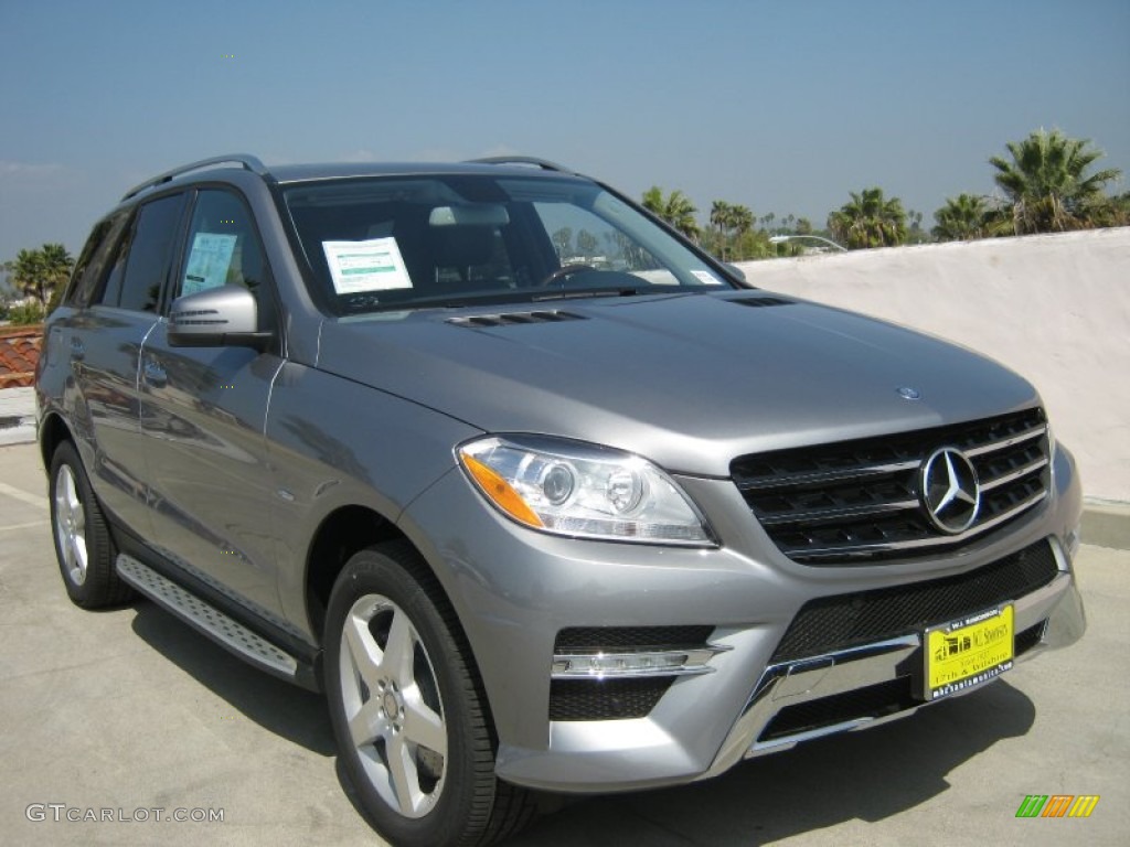 2012 ML 550 4Matic - Palladium Silver Metallic / Black photo #1