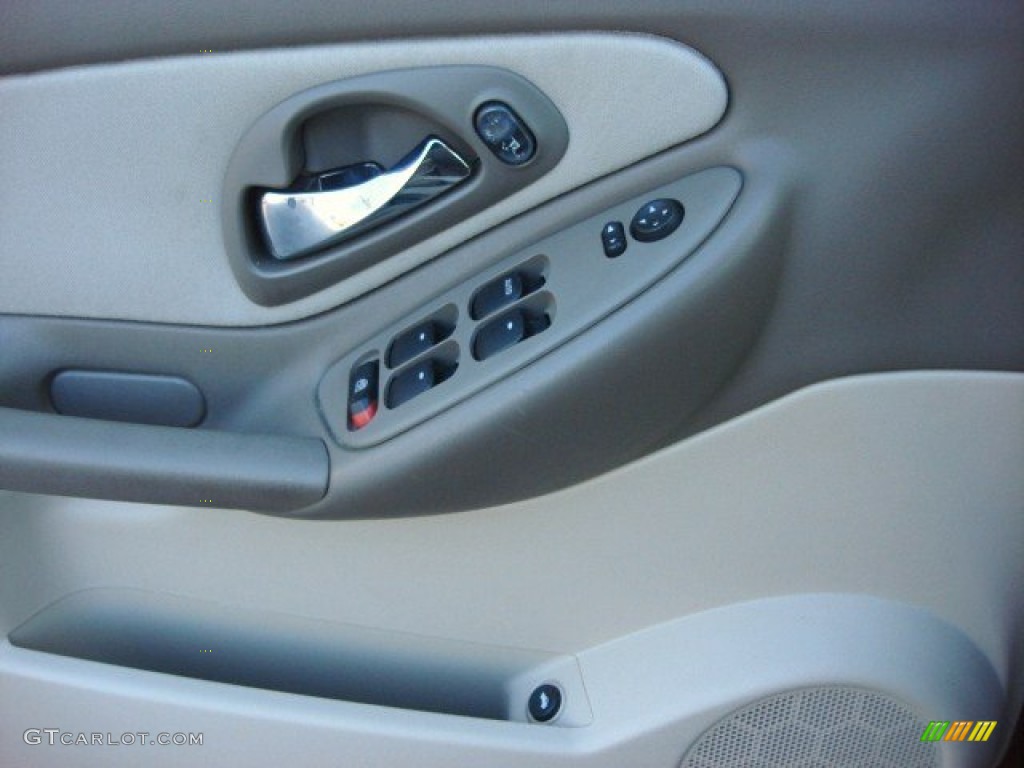 2004 Malibu LS V6 Sedan - Sport Red Metallic / Neutral photo #10