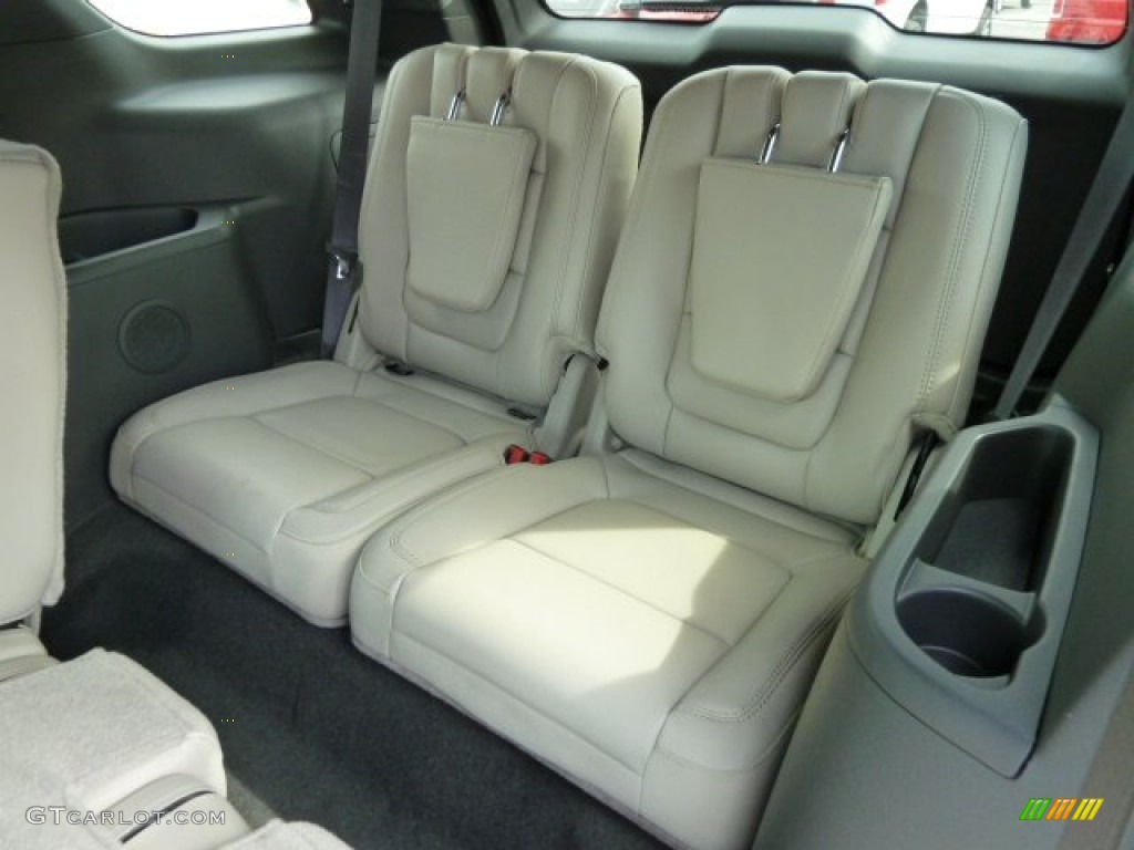 2013 Ford Explorer XLT 4WD Rear Seat Photo #62379621