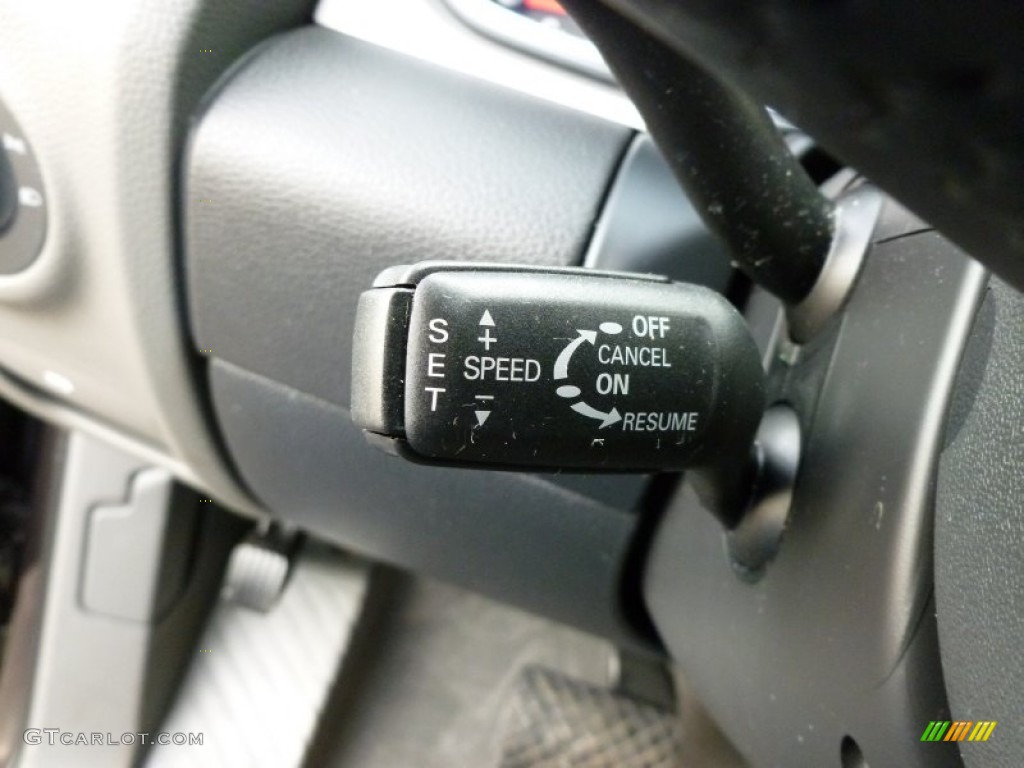 2008 Audi Q7 3.6 Premium quattro Controls Photo #62382189