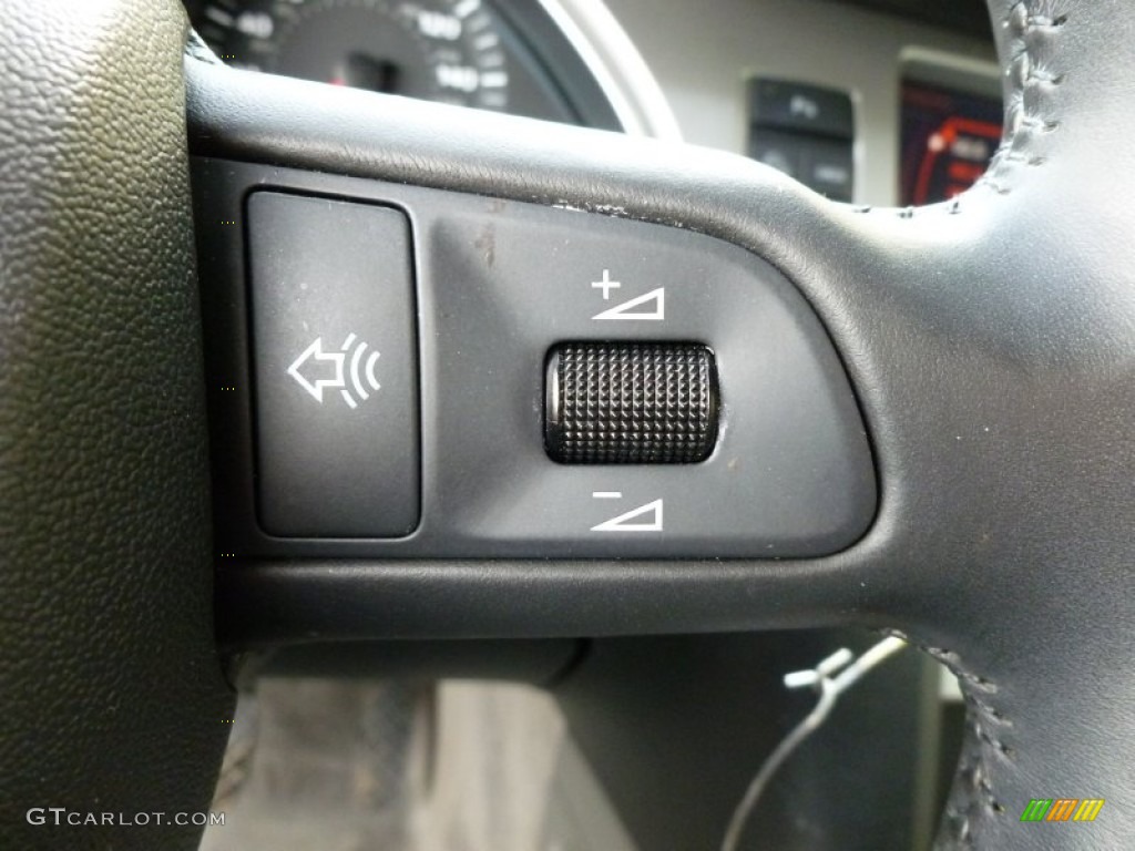 2008 Audi Q7 3.6 Premium quattro Controls Photo #62382205