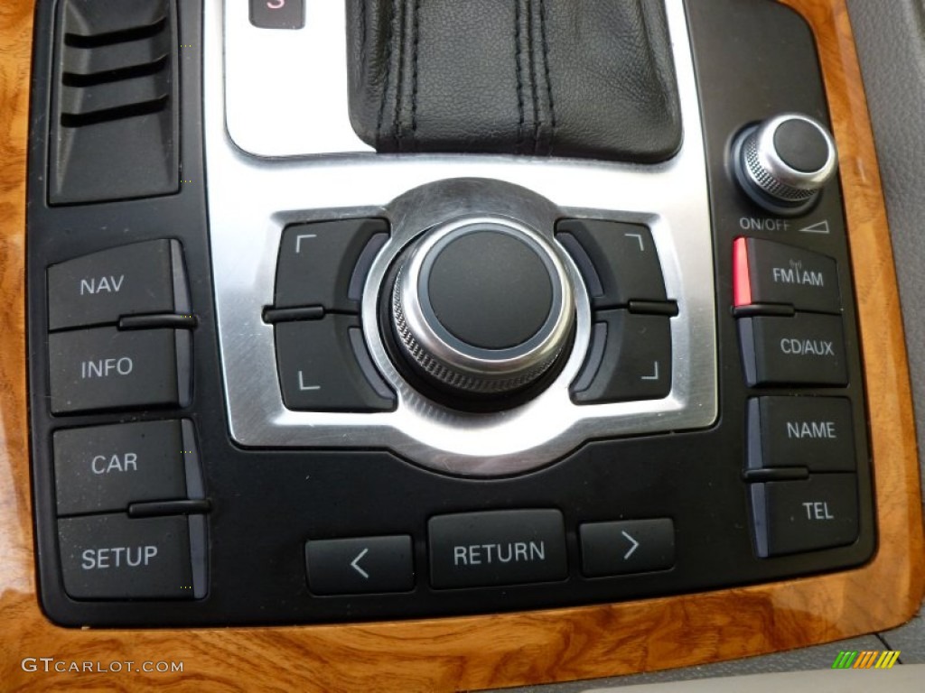 2008 Audi Q7 3.6 Premium quattro Controls Photo #62382261