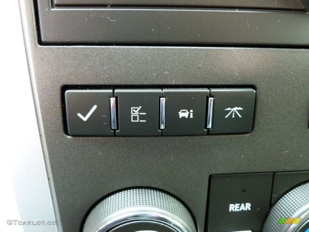 2012 Traverse LT AWD - Dark Blue Metallic / Ebony photo #26