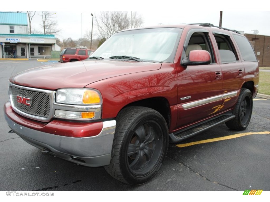 2002 Yukon SLT 4x4 - Garnet Red Metallic / Neutral/Shale photo #1