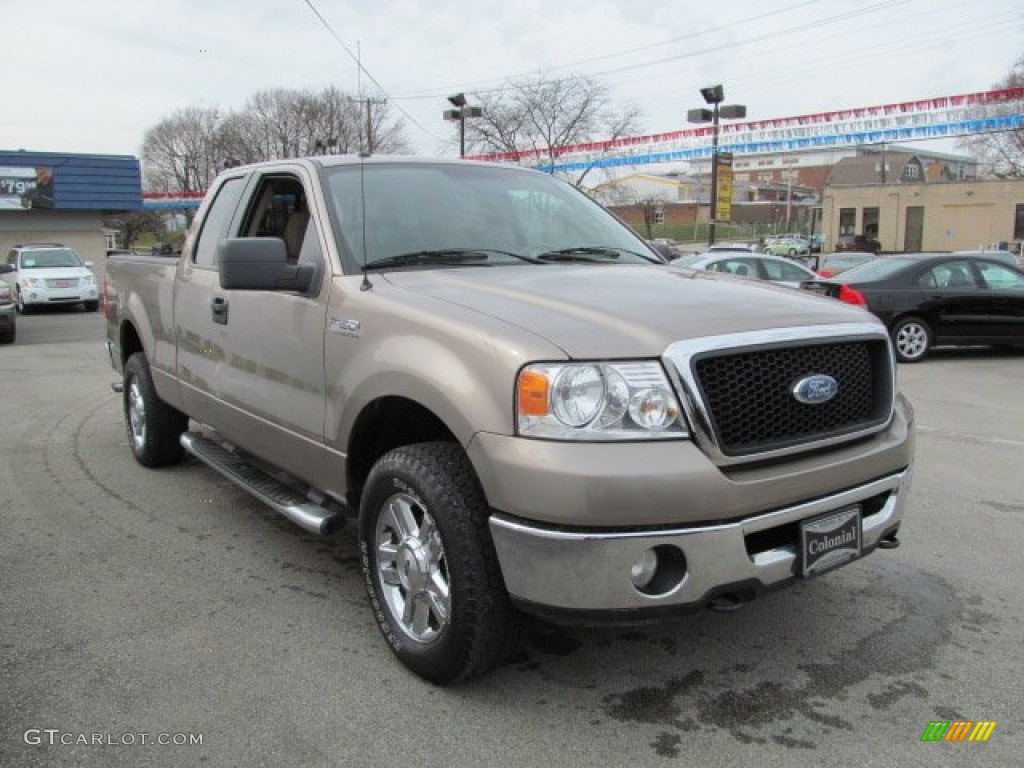 2006 F150 XLT SuperCab 4x4 - Arizona Beige Metallic / Tan photo #5