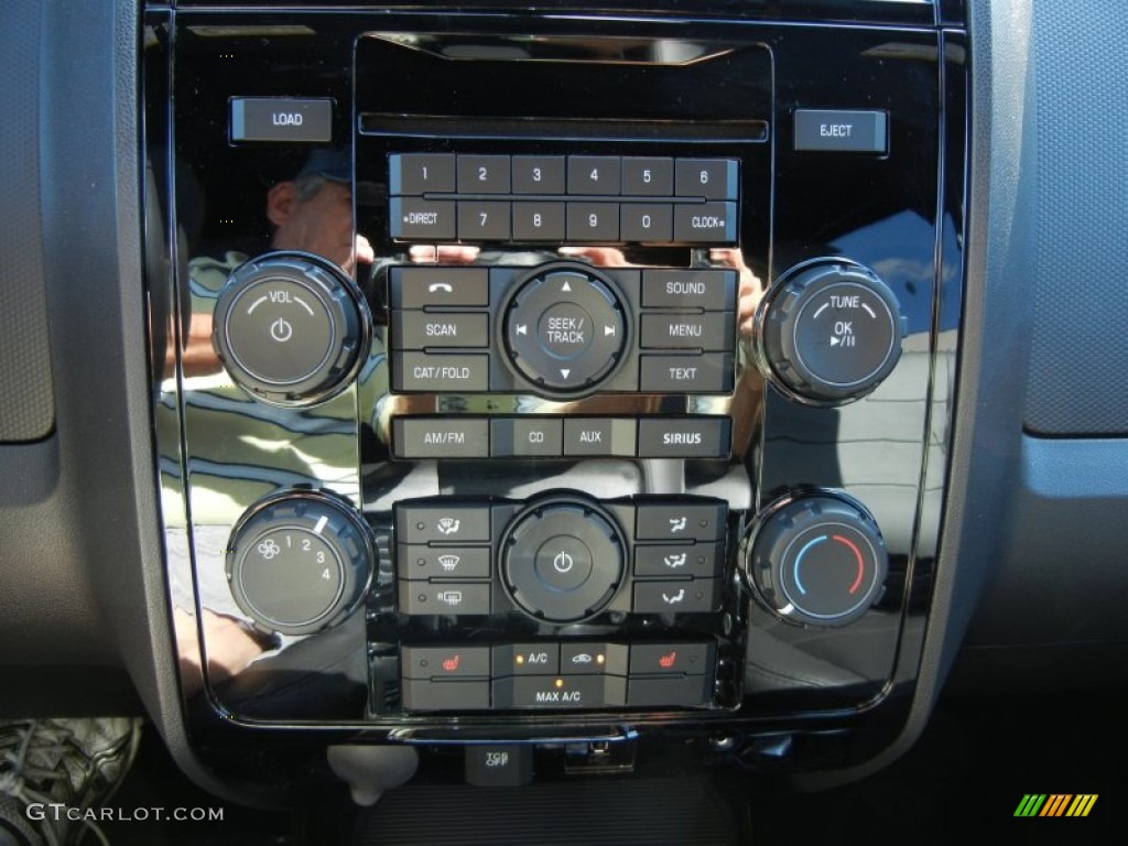 2012 Escape Limited V6 - Toreador Red Metallic / Charcoal Black photo #10