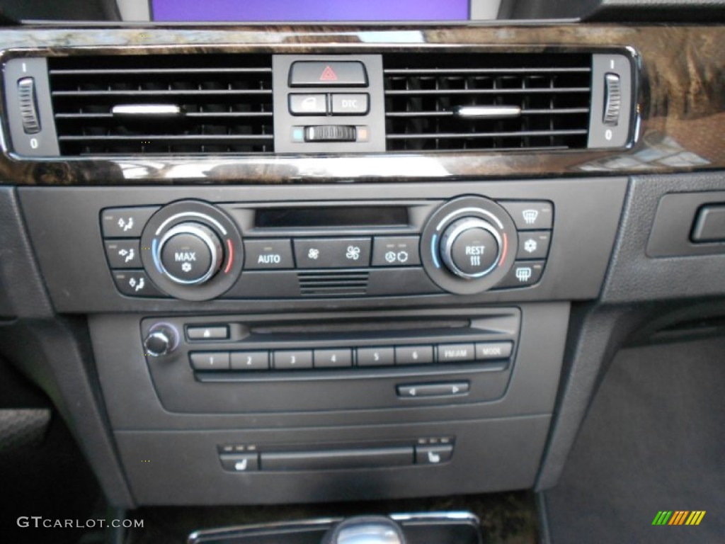 2009 BMW 3 Series 335i Convertible Controls Photo #62388444