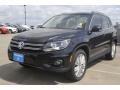 Deep Black Metallic - Tiguan SE Photo No. 3