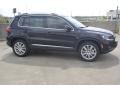 Deep Black Metallic - Tiguan SE Photo No. 7