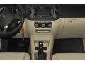 Deep Black Metallic - Tiguan SE Photo No. 20