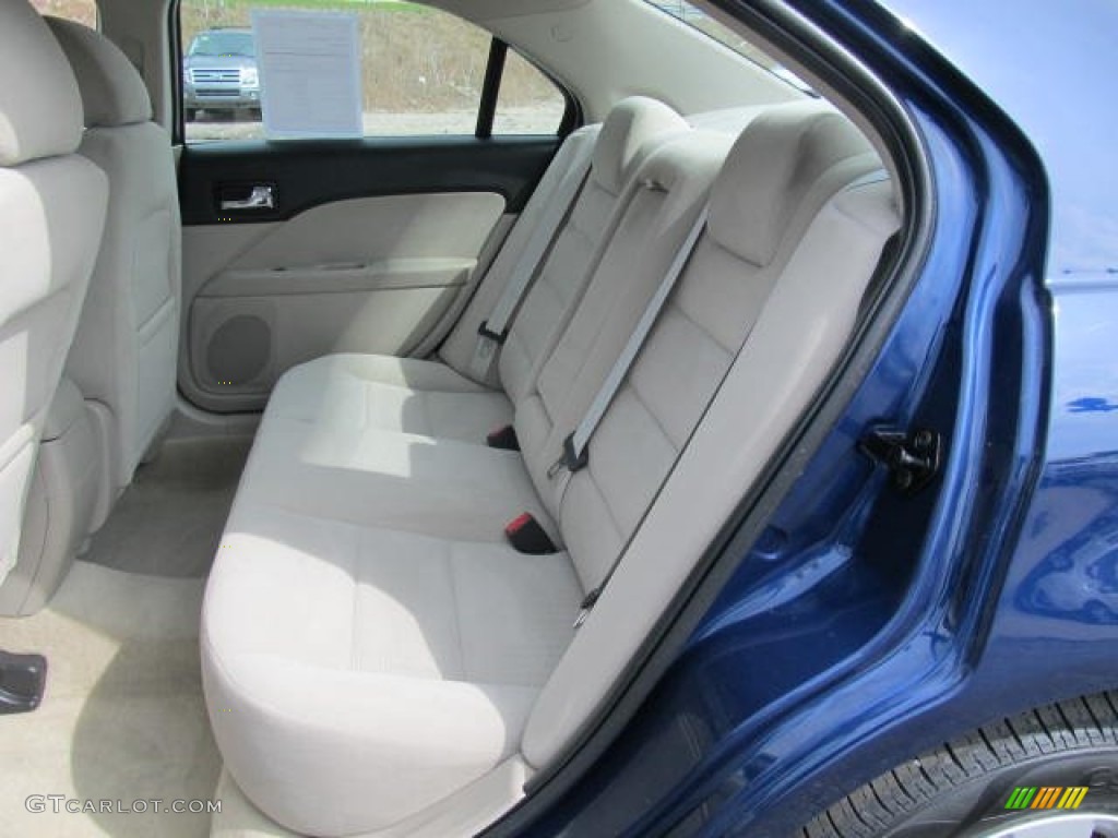 2007 Ford Fusion SE V6 Rear Seat Photos