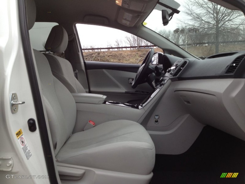 Gray Interior 2009 Toyota Venza V6 Photo #62400918