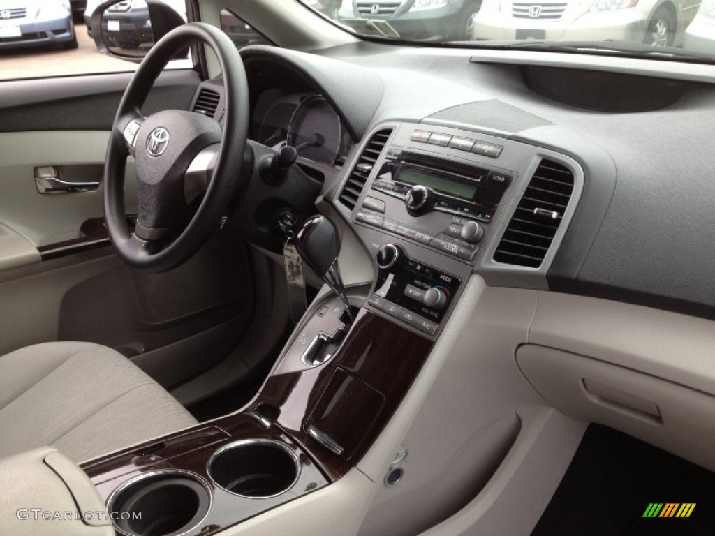 2009 Toyota Venza V6 Gray Dashboard Photo #62400928