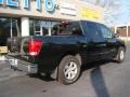 Galaxy Black - Titan SE Crew Cab Photo No. 8