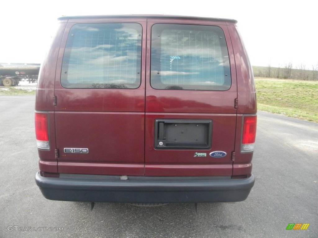 2009 E Series Van E150 Commercial - Royal Red Metallic / Medium Flint photo #7