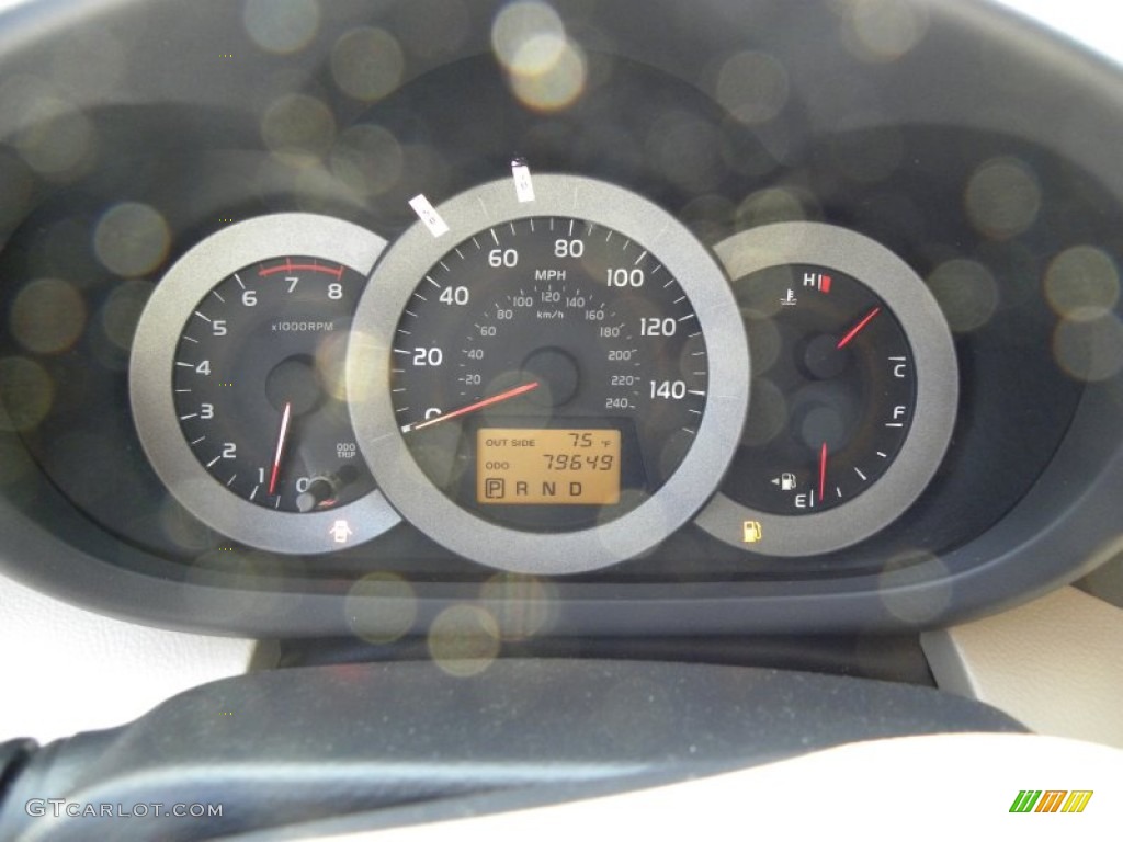 2006 Toyota RAV4 Limited 4WD Gauges Photos