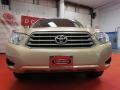 Sandy Beach Metallic - Highlander V6 4WD Photo No. 2