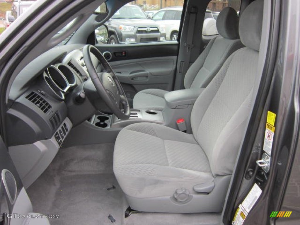 Graphite Gray Interior 2011 Toyota Tacoma Access Cab 4x4 Photo #62423793