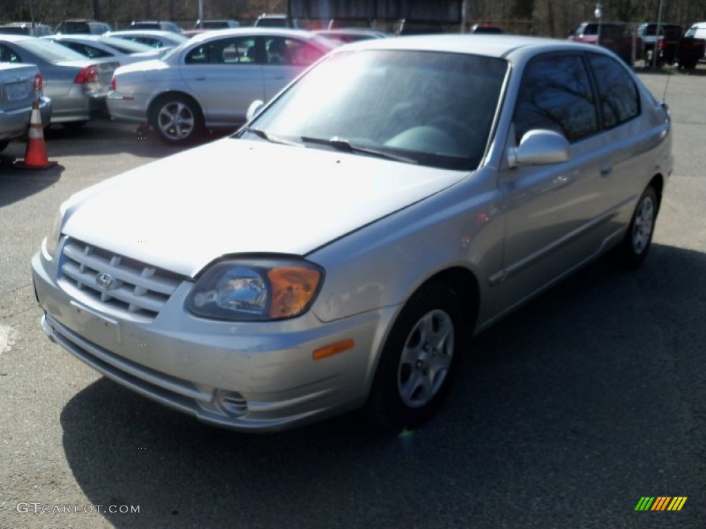 2003 Accent GL Coupe - Silver Mist Metallic / Gray photo #3