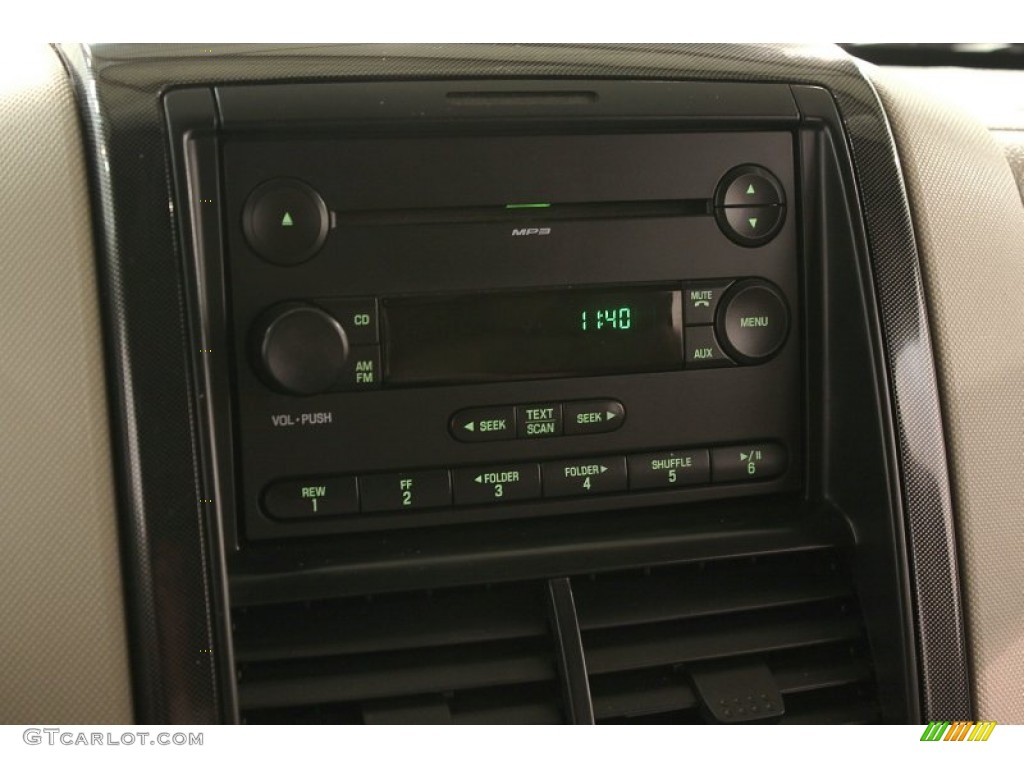2007 Ford Explorer XLT 4x4 Audio System Photo #62428674
