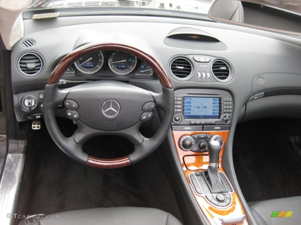 2007 Mercedes-Benz SL 600 Roadster Black Dashboard Photo #62429775